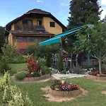 Apartment Aktiv Pihenes *