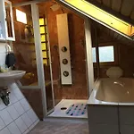 Aktiv Pihenes Apartment Revfulop