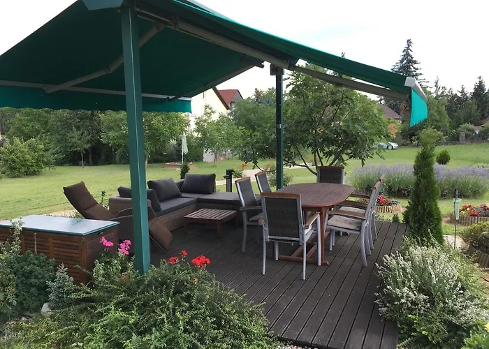 Aktiv Pihenes Apartment Révfülöp